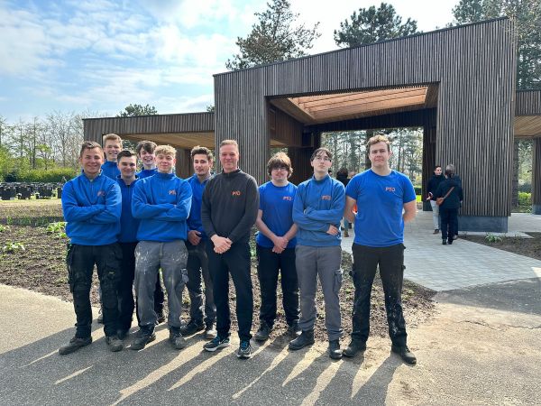 23 06 nieuwsbrief Kobart PT2 O foto2